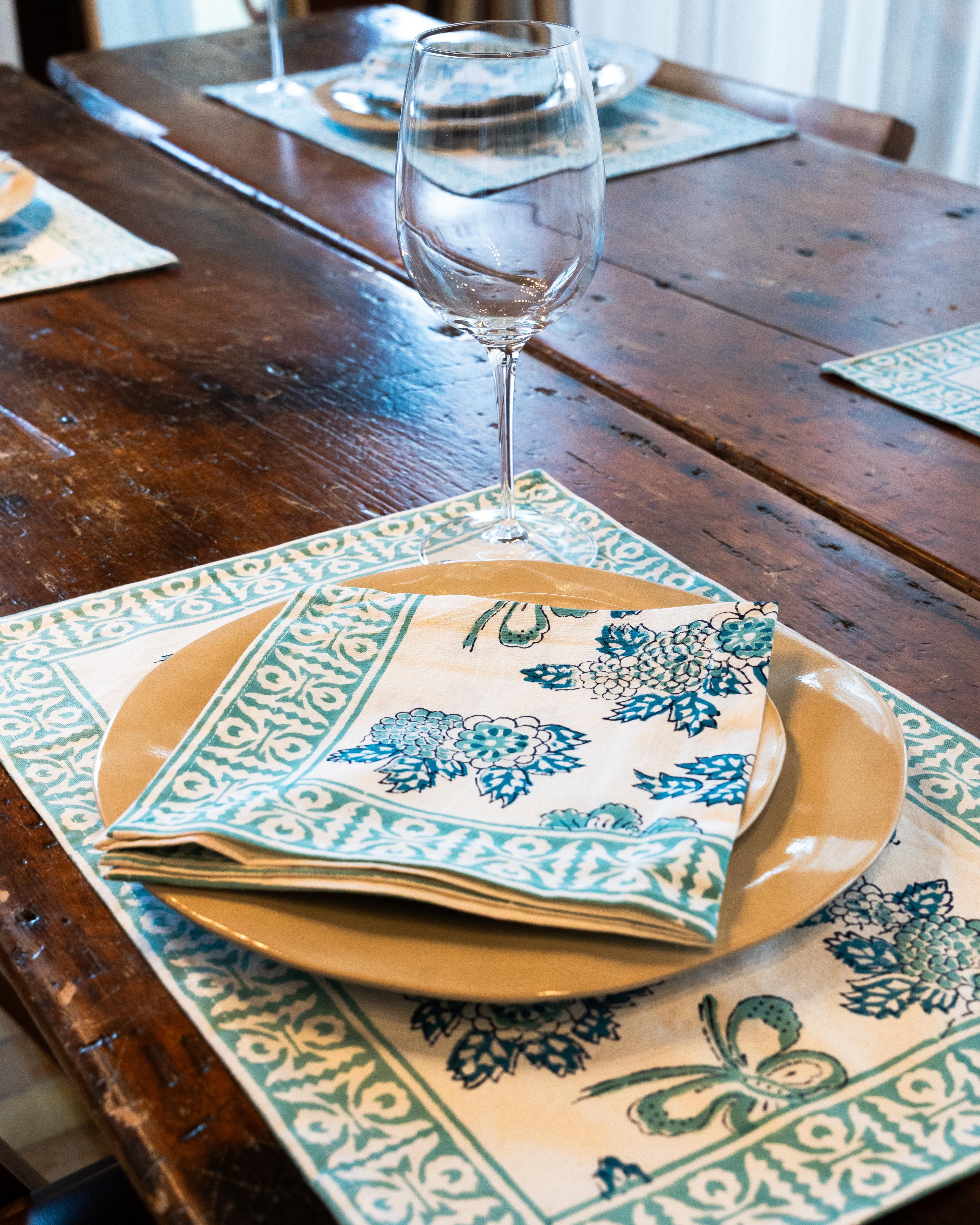Green Butterfly - Table Mats & Napkins Set (4 + 4)