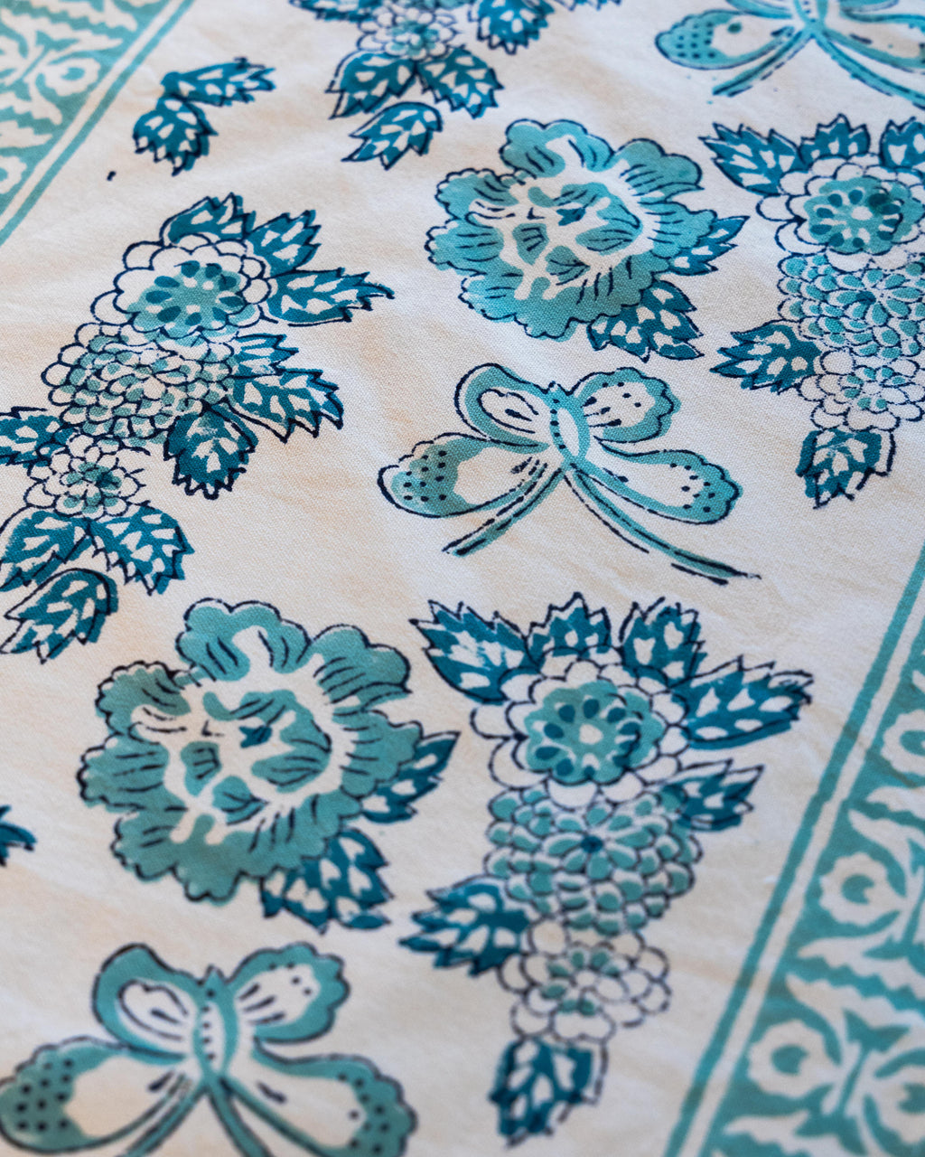 Green Butterfly - Table Mats & Napkins Set (4 + 4)