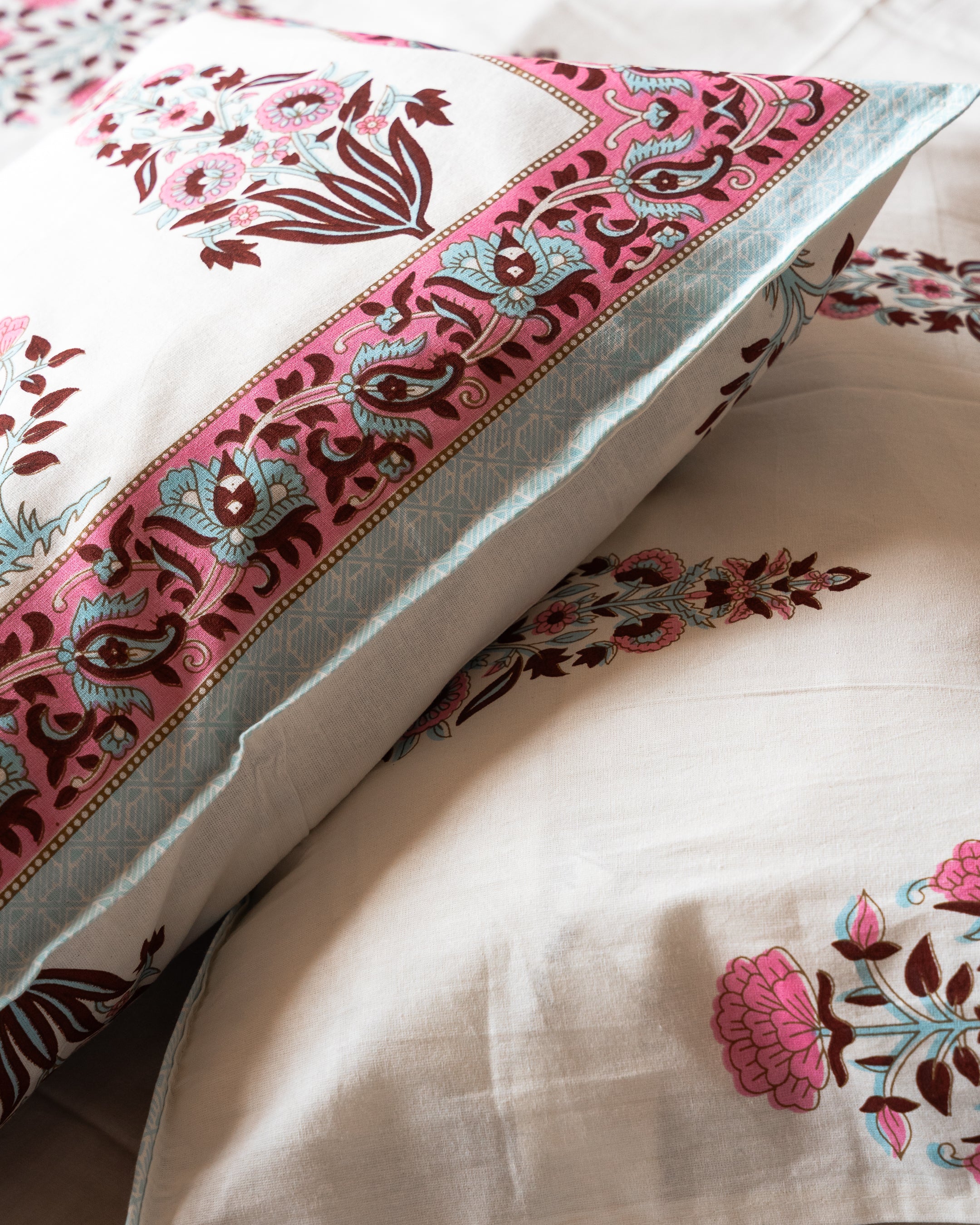 Mehendi Kamal – Queen Bedsheet