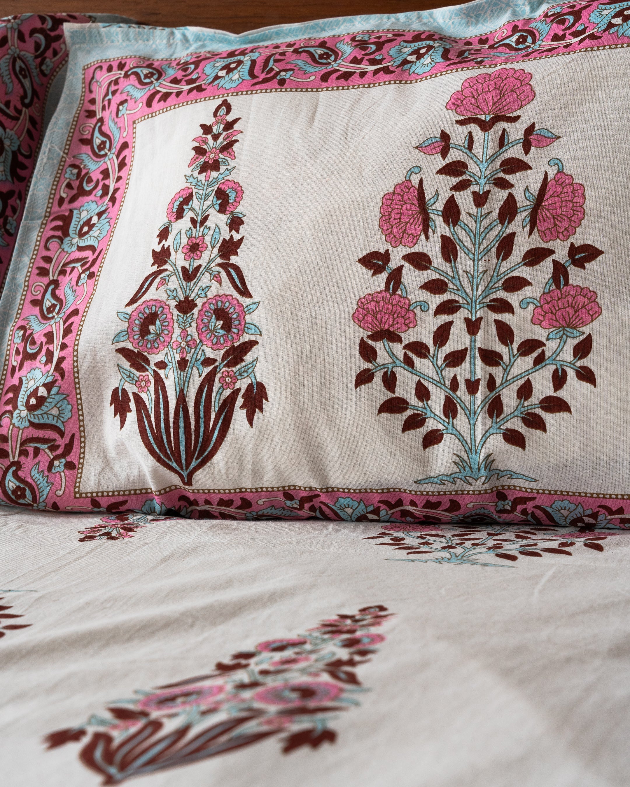 Mehendi Kamal – Queen Bedsheet
