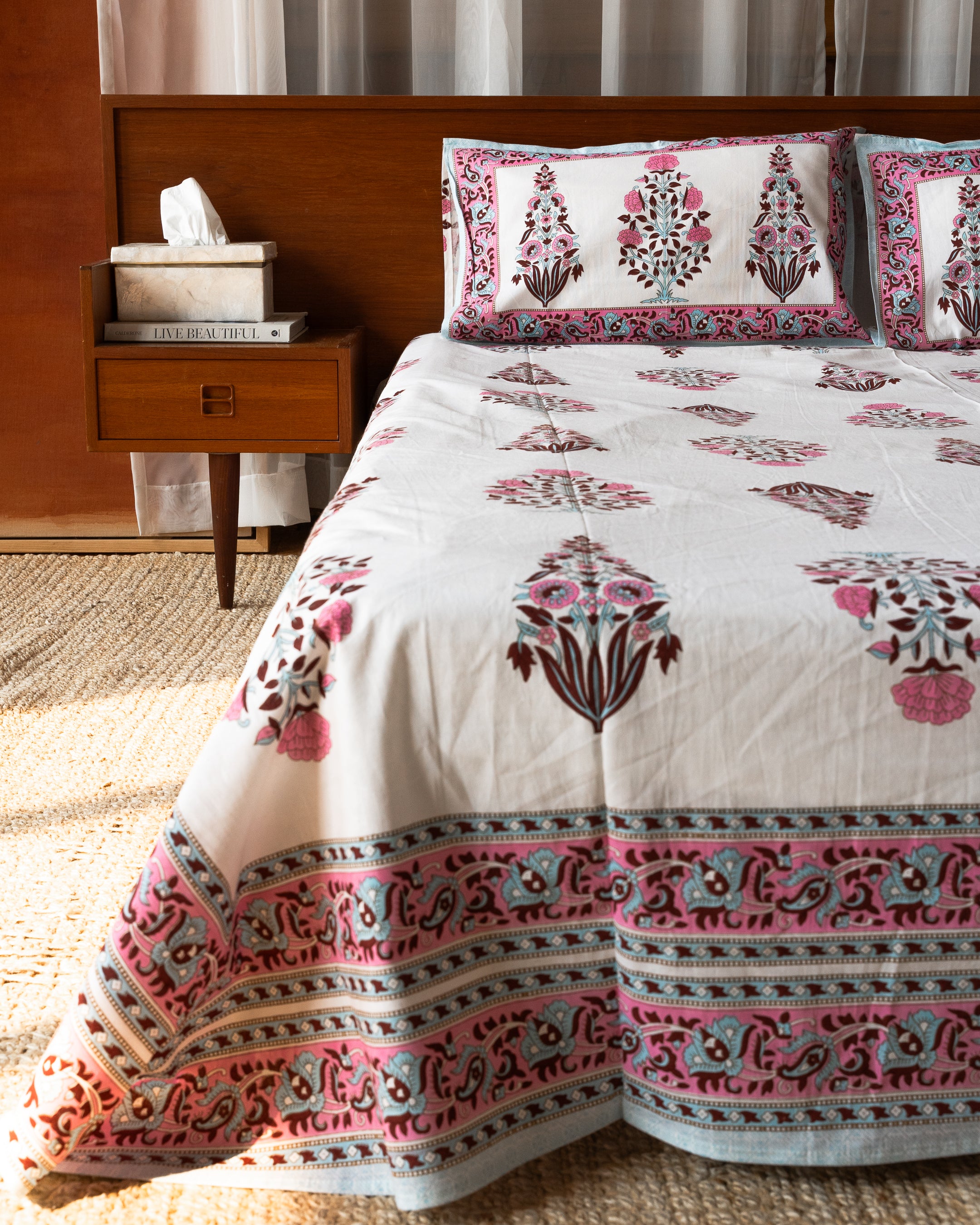 Mehendi Kamal – Queen Bedsheet