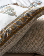 Sunehri – Queen Bedsheet