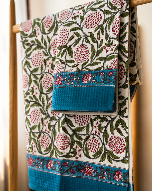 Aakash Towel Set
