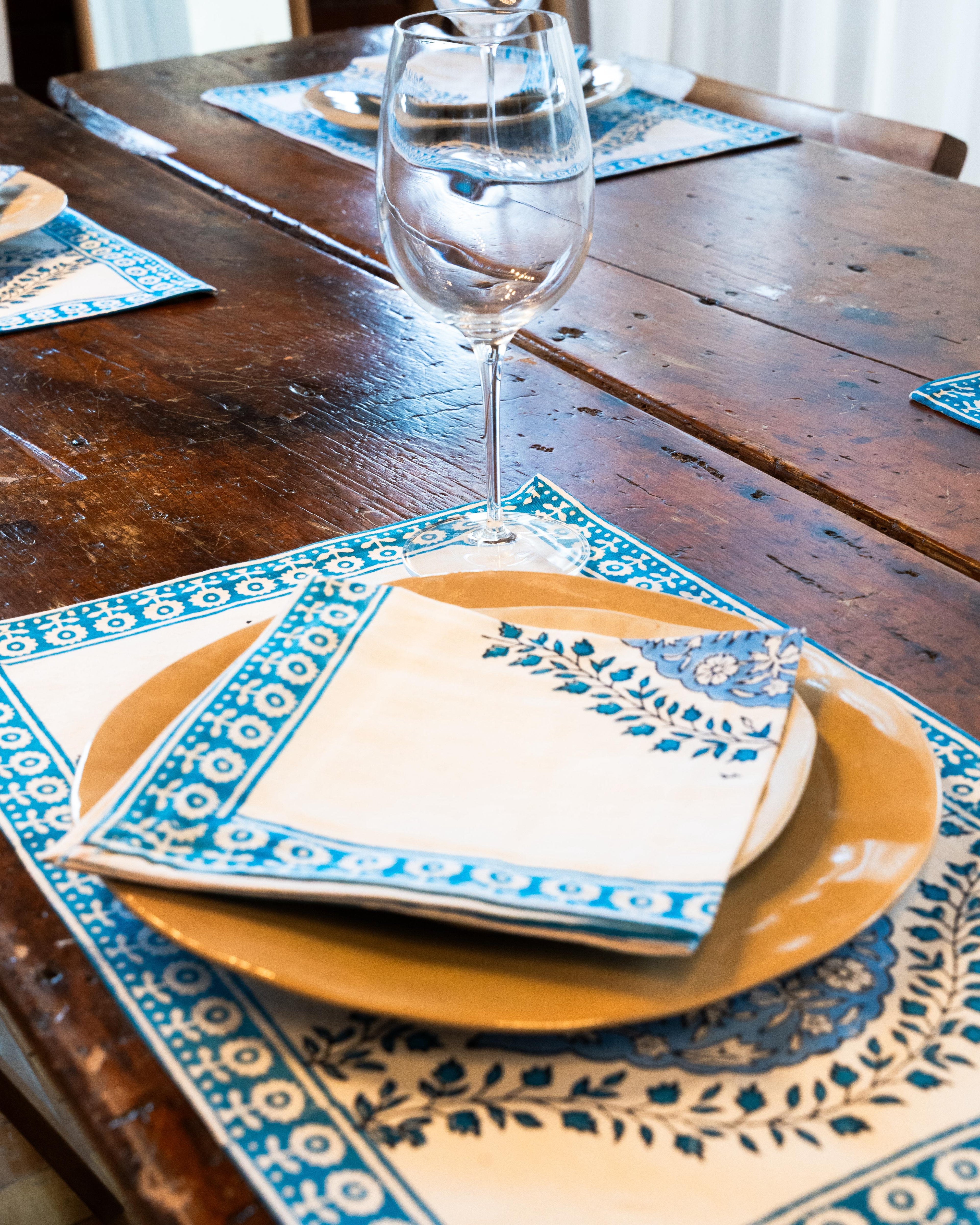 Blue And White - Table Mats & Napkins Set (4 + 4)